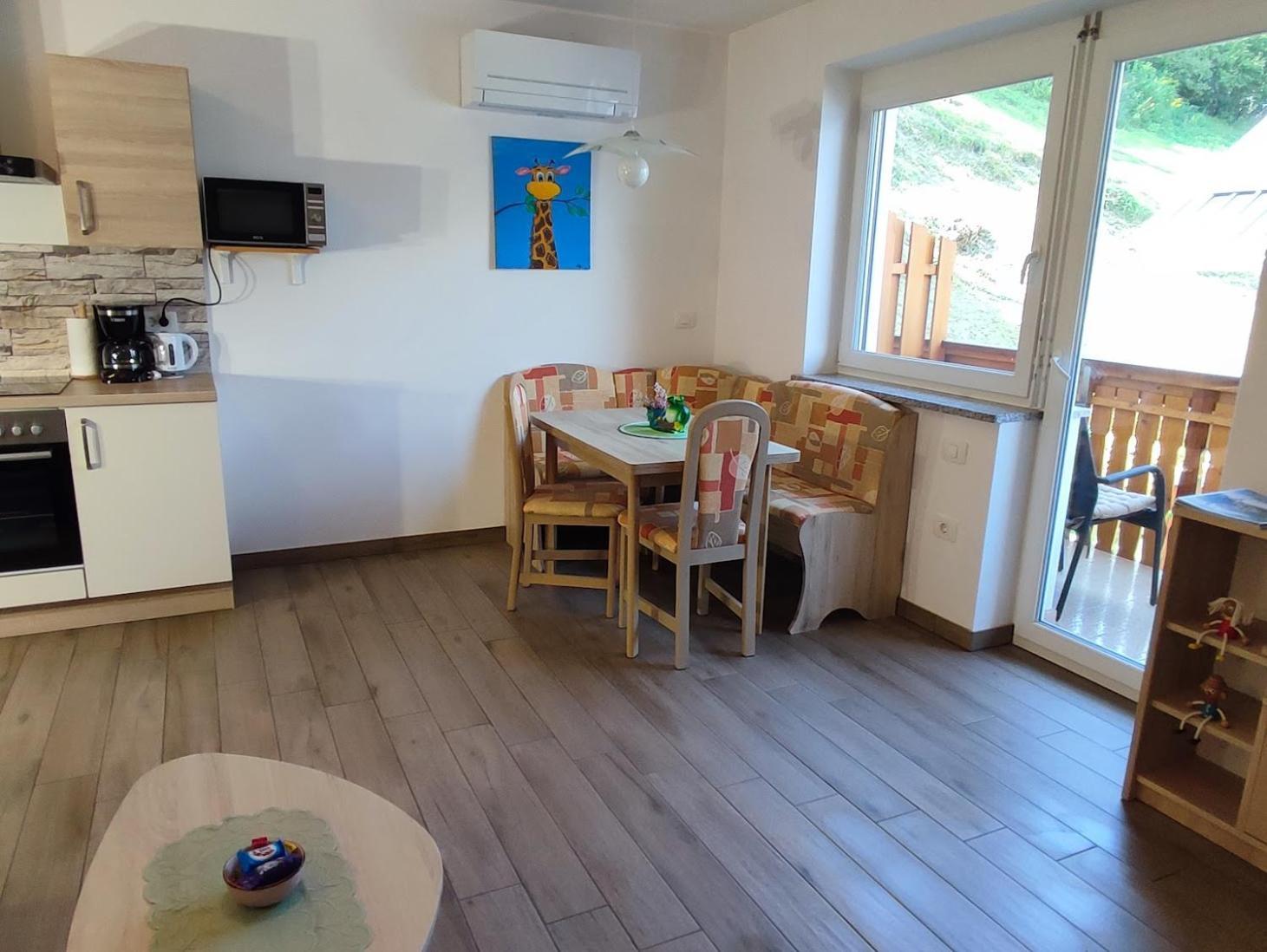 Apartments And Wellness Jelovca Radovljica Εξωτερικό φωτογραφία